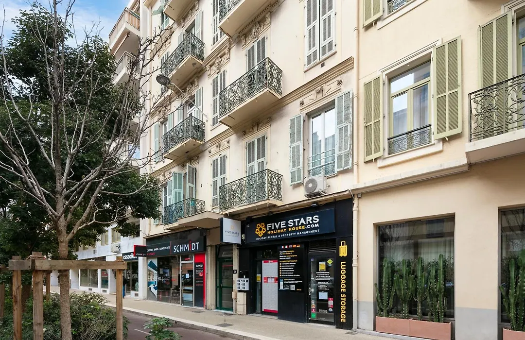 Studio Jaune Fshh-1